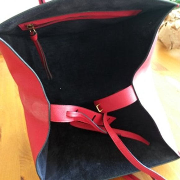 Celine Phantom M in Magenta Bullhide Calfskin - Picture 10 of 10